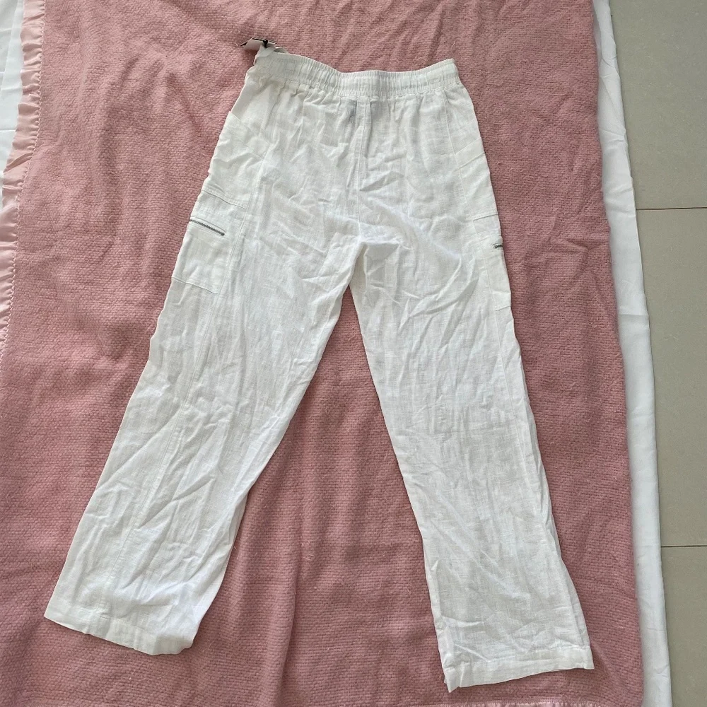 DKNY NWT Women's White Wide Leg pull on Cargo Pants Sz Med -0030 - Picture 2 of 5